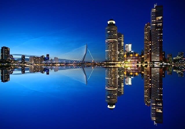 الهجرة الى هولندا